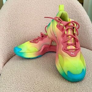 Puma rainbow sneakers, size 6
